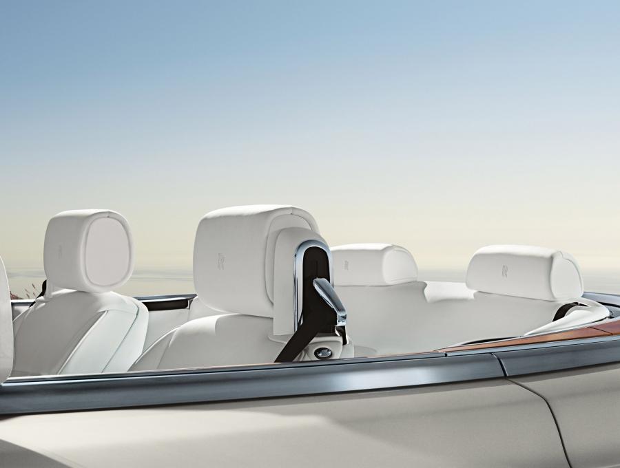  Rolls-Royce Phantom Drophead Coupe 2012 года  (фото 7 из 25)